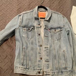 Levi’s Blue Denim Trucker Jacket Size L